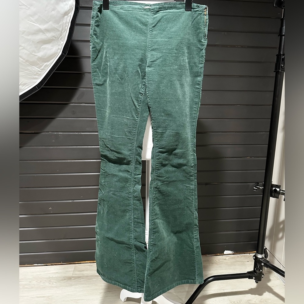 Pacsun Green Corduroy Flare Pants Low Rise size 28